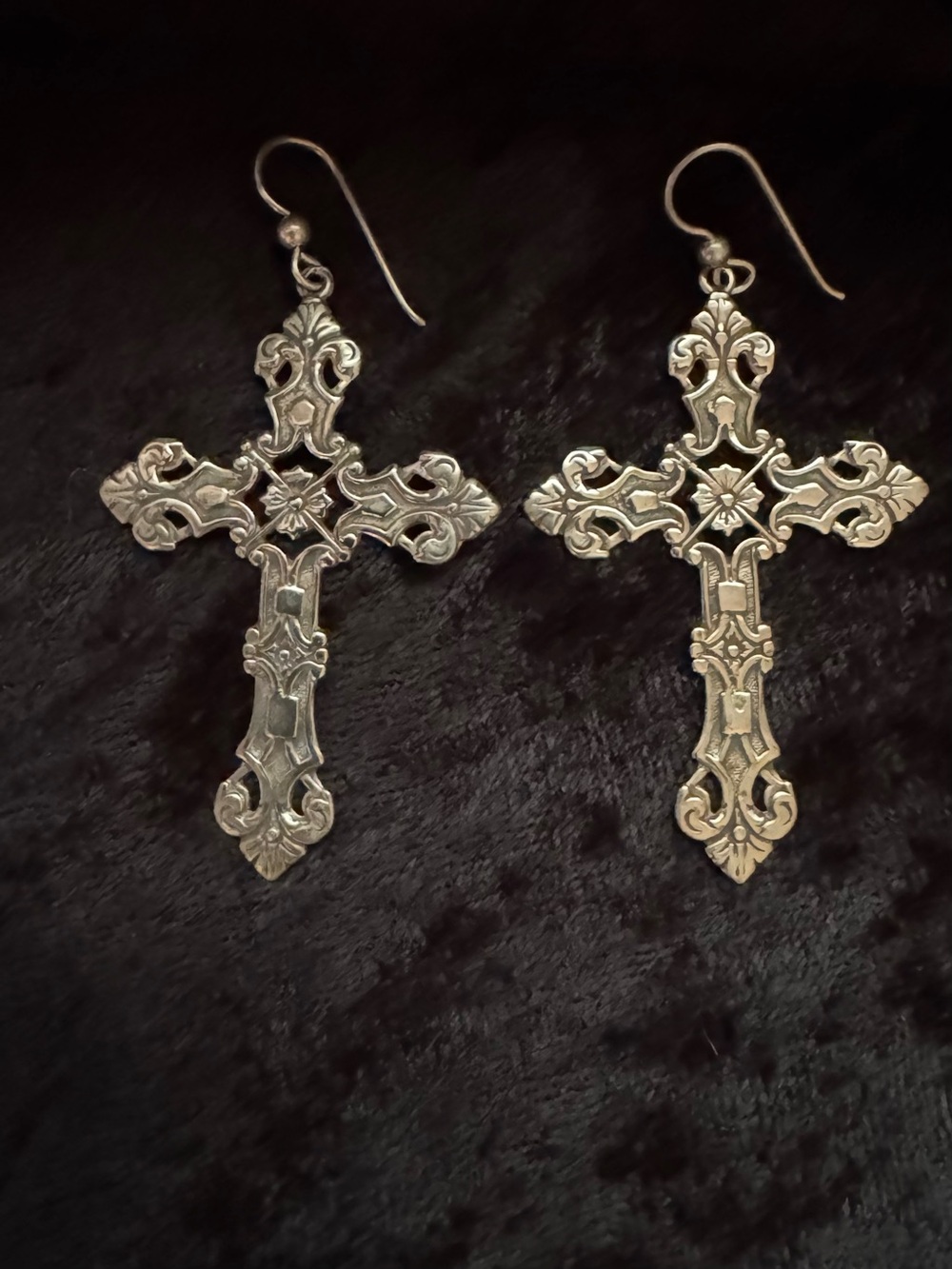 Vintage SS Ornate Cross Earrings